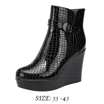 Висококачествени къси боти до глезена за жени Лачена кожа 10см клин платформа с висок ток 2023 есен/зима елегантна обувка - черна