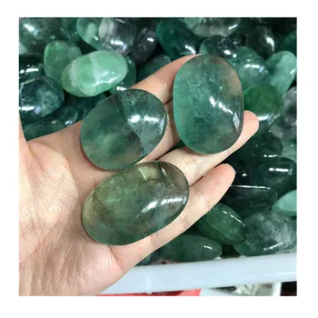 Естествени полирани зелени флуоритни палмови кристални лечебни камъни за декорация