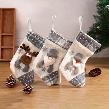 Коледни чорапи за семейство Мини коледно дърво висящи орнаменти Детски подарък Коледа висулка декор за дома