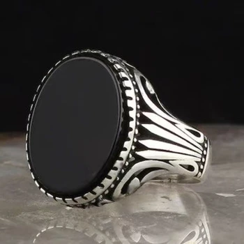 Нови бижута европейски и американски прост модел черен реколта скъпоценен камък мъжки релефен пръстен