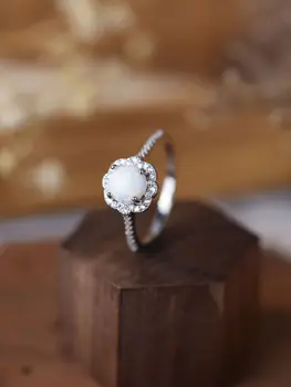 Форма на цвете пълен циркон чист 925 сребърен дамски пръстен с опал за сладък изискан стил нужда